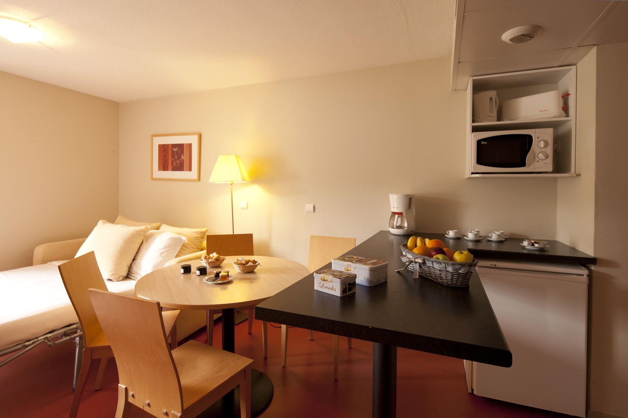 Aparthotel Mariale By Popinns
